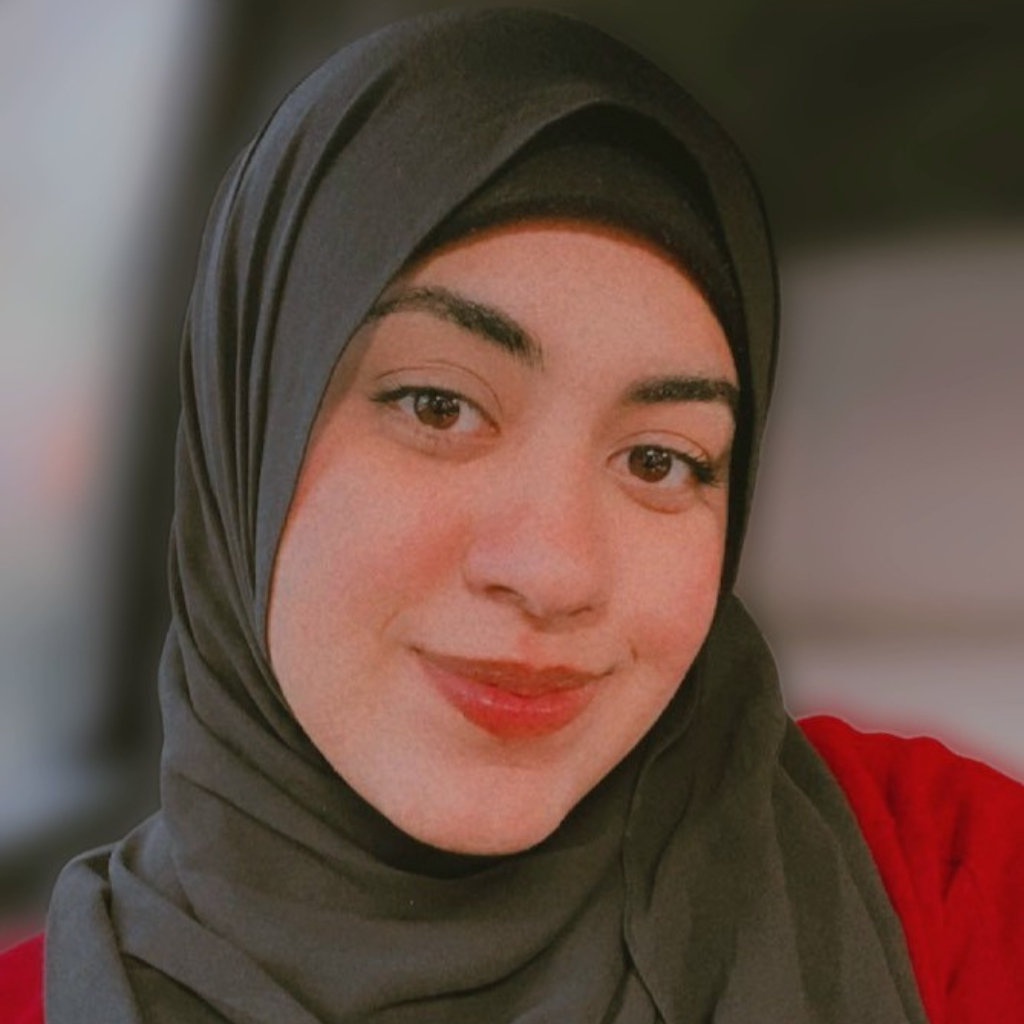 Amira Badr headshot